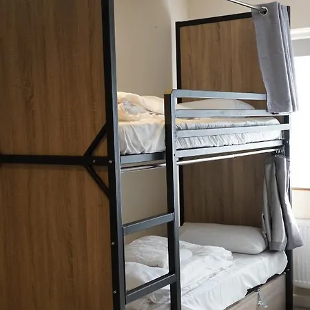 Slieve Bloom Manor Hostel Bed & Breakfast